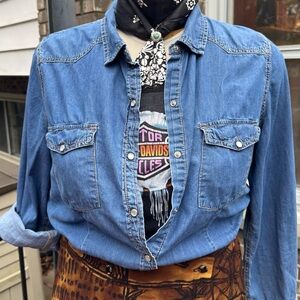 Levis signature western snap lightweight denim Shirt